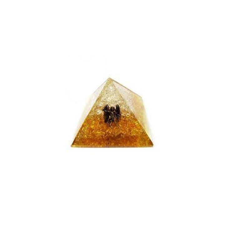 pyramide orgonite citrine et quartz – 4 x 4