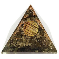 pyramide orgonite pyrite – 7 x 7