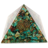 pyramide orgonite chrysocolle – 7 x 7