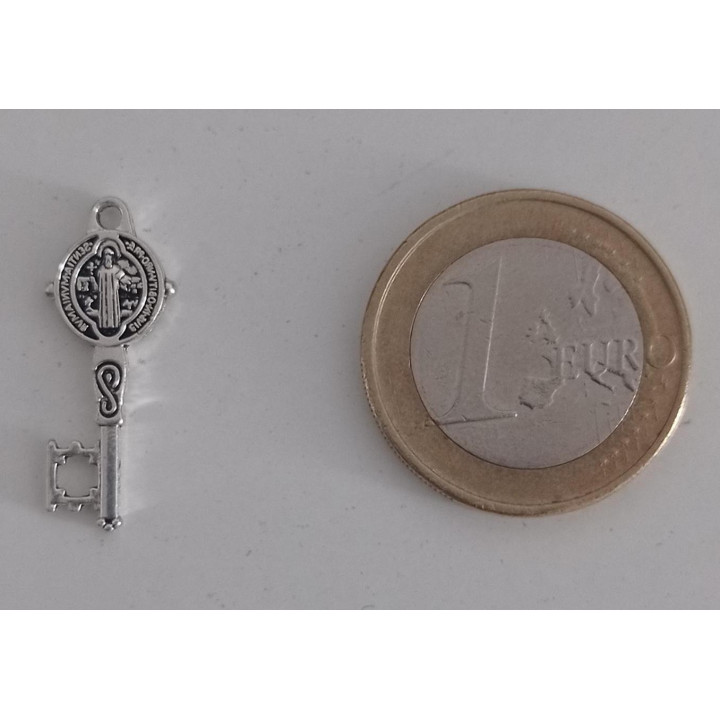 Amuleto - Chave de São Bento